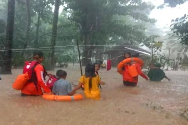 ফিলিপাইনে ভারি বৃষ্টি-বন্যায় নিহত ১১