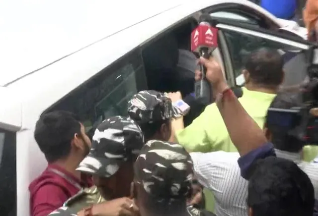 ৫০ জন সিআরপিএফ জওয়ানের কনভয়, অনুব্রতর জন্য কড়া নিরাপত্তা