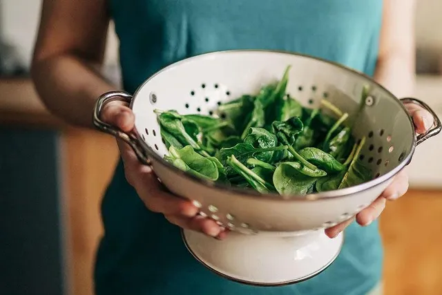 পালং শাক খেয়ে অসুস্থ বহু মানুষ