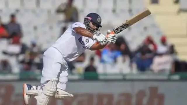 শতরান হাতছাড়া পন্তের