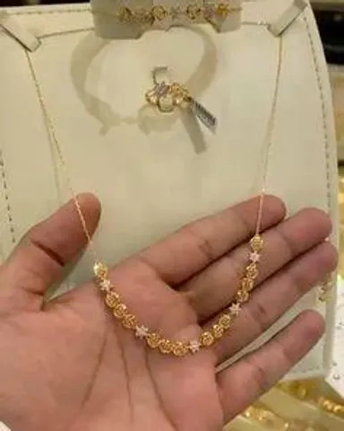 হালকা ওজনের গয়না এখন ফ্যাশন দুনিয়ায়  ট্রেন্ড