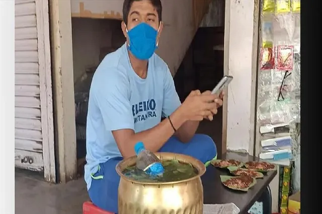 পানের দোকান চালাতেন সঙ্কেত