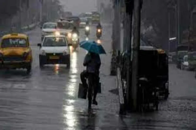 সারাদিন বৃষ্টির সম্ভাবনা, জানুন থামবে কখন