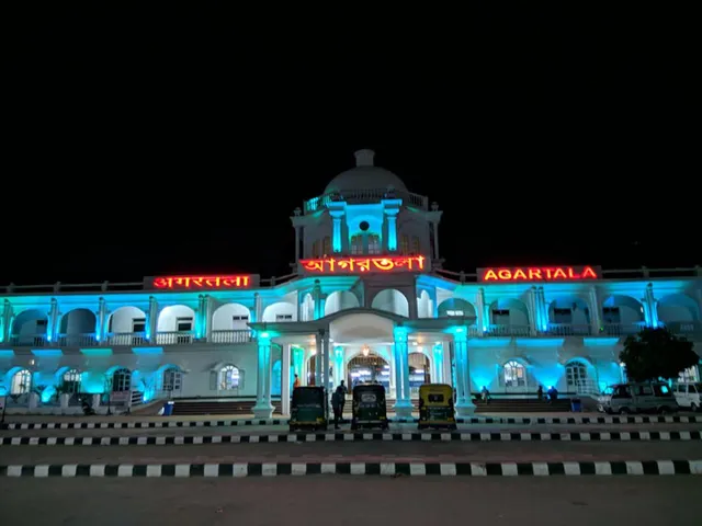 আগরতলা রেল স্টেশনে আটক ৩ রোহিঙ্গা