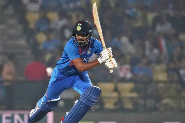 ১০০ পার করল ভারত