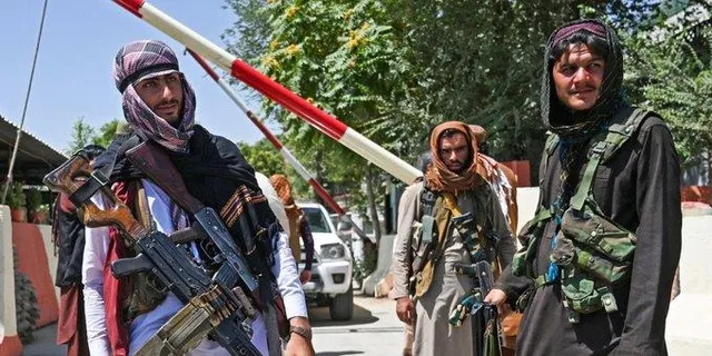 আরও একটি তালিবানদের গাড়ি ছুটে যাচ্ছে পাঞ্জশিরের দিকে