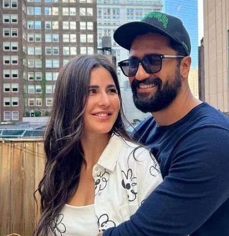 প্রকাশ্যে এলো ভিকি-ক্যাটরিনার অদেখা বিয়ের ছবি