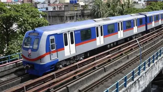 পরীক্ষা শেষ করার পথে মেট্রোর ডালিয়ান রেক