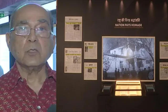 শেষ গ্যালারিতে ডঃ মনমোহন সিং-এর প্রধানমন্ত্রীর কার্যকাল!