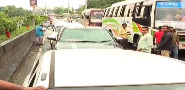 বিজেপির নবান্ন অভিযানে হয়রানির শিকার আম জনতা