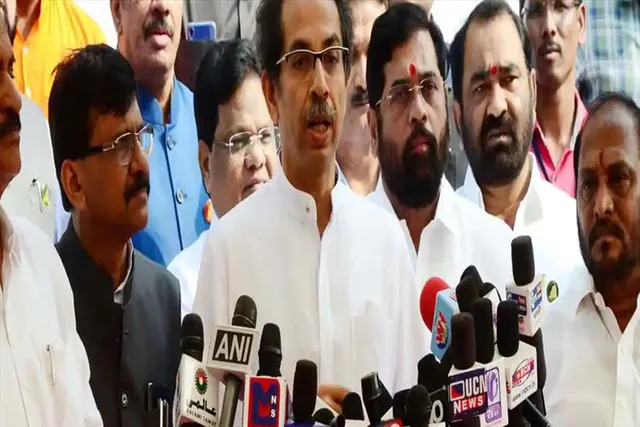 Maharashtra Crisis: জরুরি বৈঠক ডাকলেন মুখ্যমন্ত্রী, ভাঙনের মুখে বিধানসভা