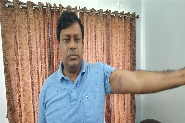 পুলিশের মারে আহত সুকান্ত মজুমদার