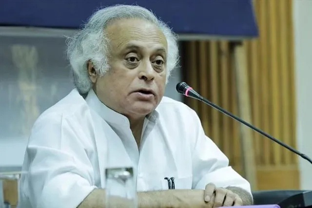 রাহুল গান্ধীর বিদেশি টি-শার্ট নিয়ে এবার মুখ খুললেন প্রবীণ নেতা