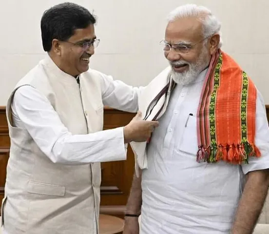 ত্রিপুরার পক্ষ থেকে শুভেচ্ছা জানালেন মানিক