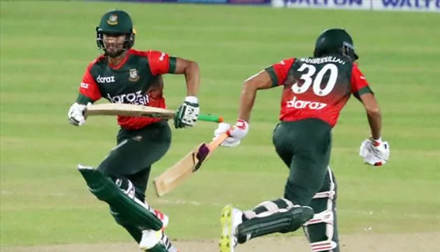 ৮ উইকেট হারিয়ে কোণঠাসা বাংলাদেশ