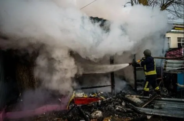 ইউক্রেনের খেরসনে রুশ গোলাবর্ষণে নিহত ৪, আহত ৫