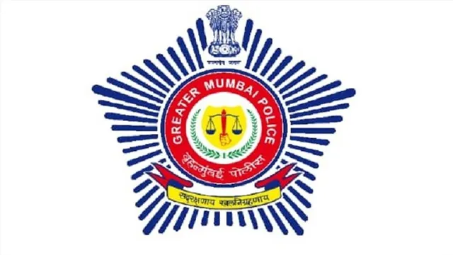 ভয় দেখিয়ে টাকা আদায়ের অভিযোগে গ্রেফতার