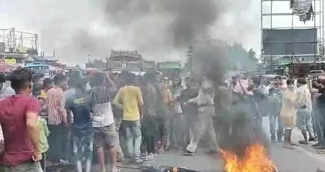 একাদশ শ্রেণিতে ভর্তির দাবিতে উত্তপ্ত  চোপড়া