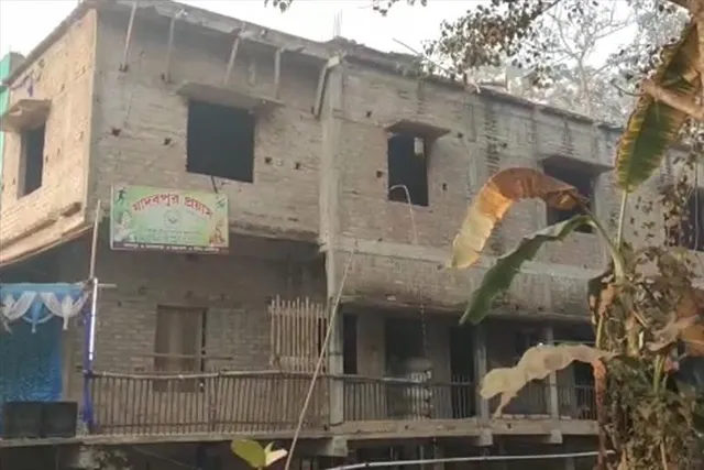 আবাস তালিকায় নাম উপপ্রধানের মায়ের, বঞ্চিত যোগ্যরা!