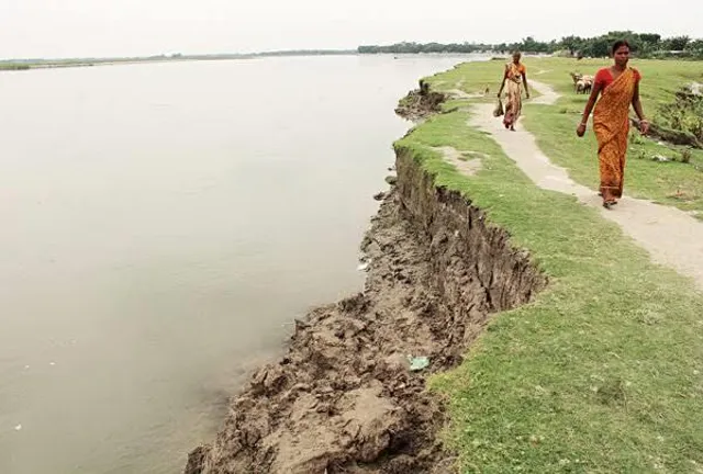 আলিপুরদুয়ারের মুজনাই নদীর পাড়ভাঙ্গন, বিপাকে গ্রামবাসীরা