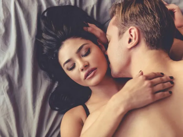 কানে কানে!