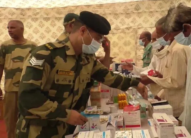 কাঠুয়ায় বিনামূল্যে মেডিকেল ক্যাম্পের আয়োজন করল বিএসএফ