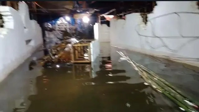 জলের তলায় পুজো প্যান্ডেল