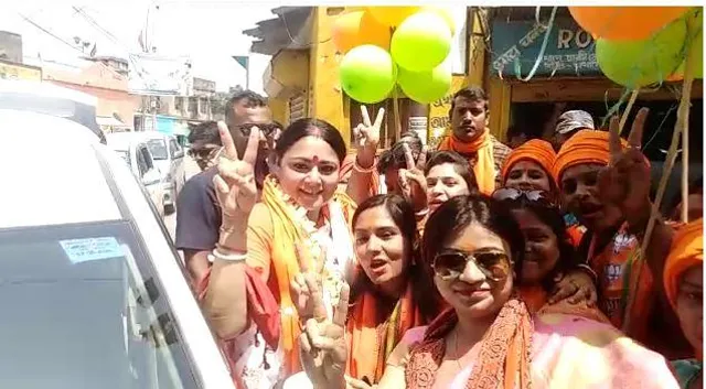 প্রচার সারলেন অগ্নিমিত্রা