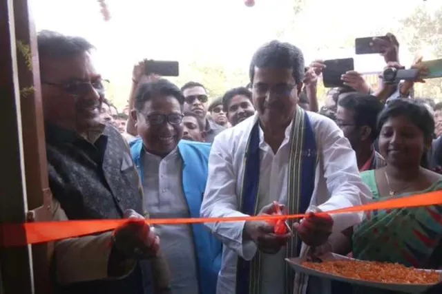 বিশাল প্রকল্পের উদ্বোধন মানিক সাহার