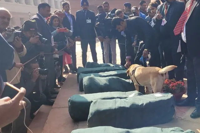 Union Budget: 'স্নিফার ডগ'-এর মাধ্যমে চলছে সংসদে আনা কপি পরীক্ষার কাজ