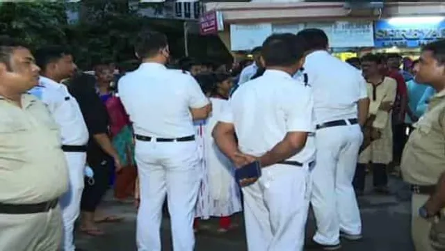 বাগুইআটি থানার সামনে বিক্ষোভে যোগ দিল বামেরা