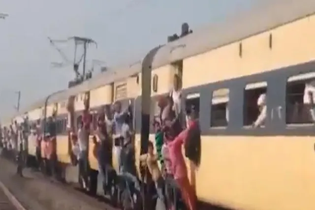 UPSSSC পরিক্ষার্থীদের জন্য বিশেষ ট্রেনের ব্যবস্থা