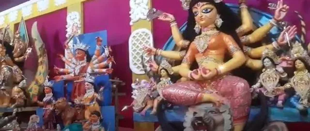 ২১ সালে ২১ টি দূর্গা!