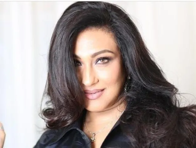 মহালয়ার ভোরে মহিষাসুরমর্দিনী রূপে ঋতুপর্ণা?