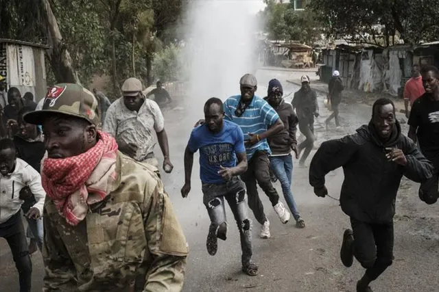 প্রেসিডেন্টের বিরুদ্ধে বিক্ষোভে ২০০জনকে গ্রেফতার করলো পুলিশ