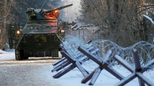 বেলারুশ সীমান্ত পেরিয়ে ঢুকছে রুশ ট্যাঙ্কবাহিনী