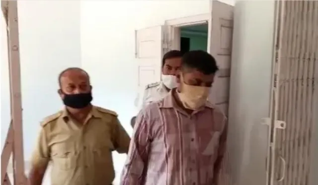 ভূয়ো নথি দেখিয়ে কলেজে ভর্তি হতে এসে ধৃত ছাত্রী