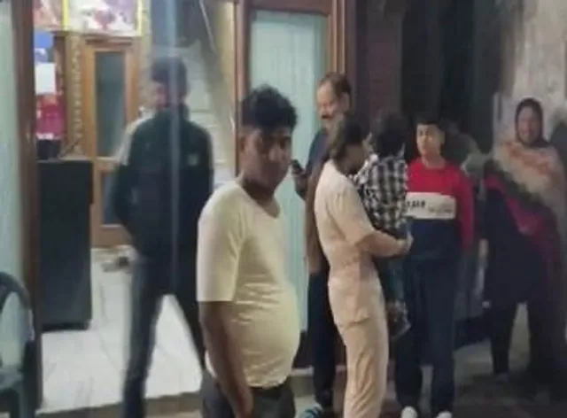 ভয়াবহ কম্পন অনুভূত, দেখুন জম্মু ও কাশ্মীরের গেস্ট হাউসের দৃশ্য