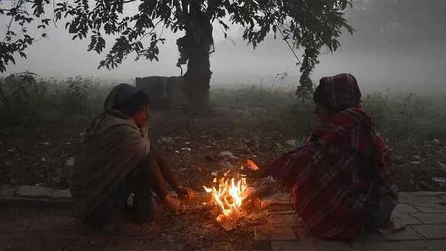 জাঁকিয়ে শীত বঙ্গে!