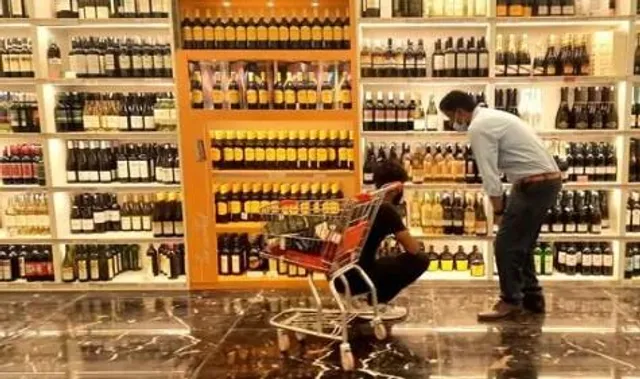 সোমবার থেকে রাজধানীতে বন্ধ প্রায় ৫০০ মদের দোকান