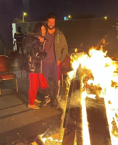 'লোরি' উদযাপন করছে  'ভিক্যাট'