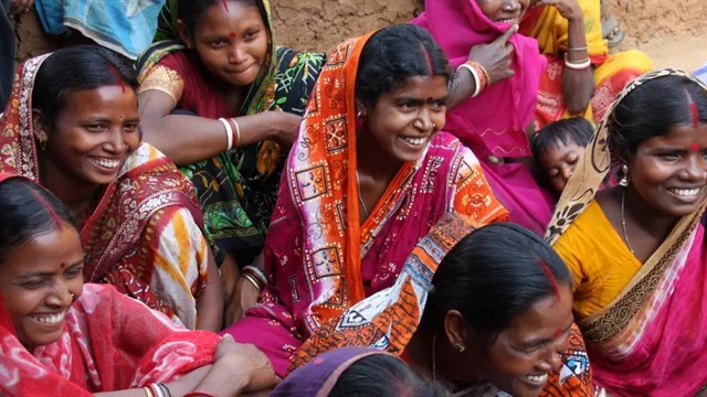 মোদি সরকারের প্রকল্পে মুখে হাসি মহিলাদের!