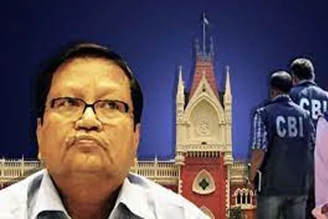 মোবাইলের কললিস্ট সামনে রেখে পরেশকে জিজ্ঞাসাবাদ