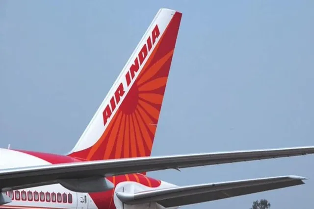 এয়ার ইন্ডিয়ার বিমানে আগুন আতঙ্ক, দেখুন ভিডিও