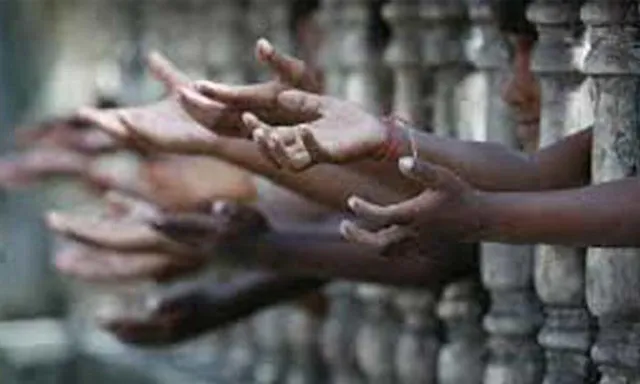 কোভিডে অনাথ হওয়া শিশুদের চড়া দামে বিক্রি!