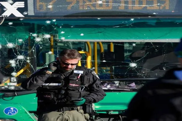 জেরুজালেমে বাস স্টপে বোমা হামলা, আহত কমপক্ষে ১৮