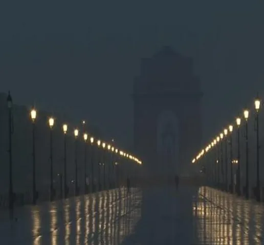 দিল্লিতে হালকা বৃষ্টি, বজ্রপাতের পূর্বাভাস
