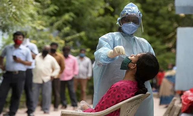 দেশে দৈনিক সংক্রমণ ও মৃত্যুতে রেকর্ড পতন