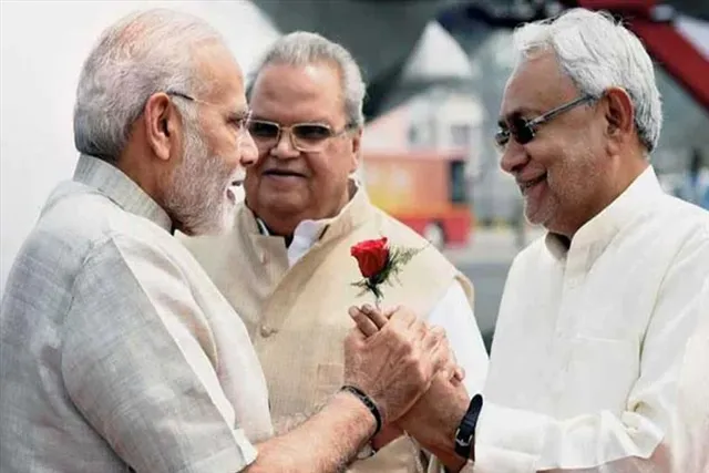 প্রধানমন্ত্রীর 'মেরুকরণ' মন্তব্যের পাল্টা দিলেন মুখ্যমন্ত্রী