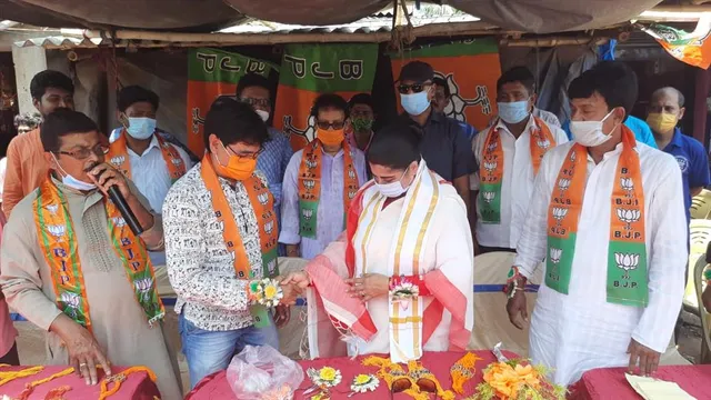 রাখীবন্ধন উৎসব পালন করলেন ভারতী ঘোষ